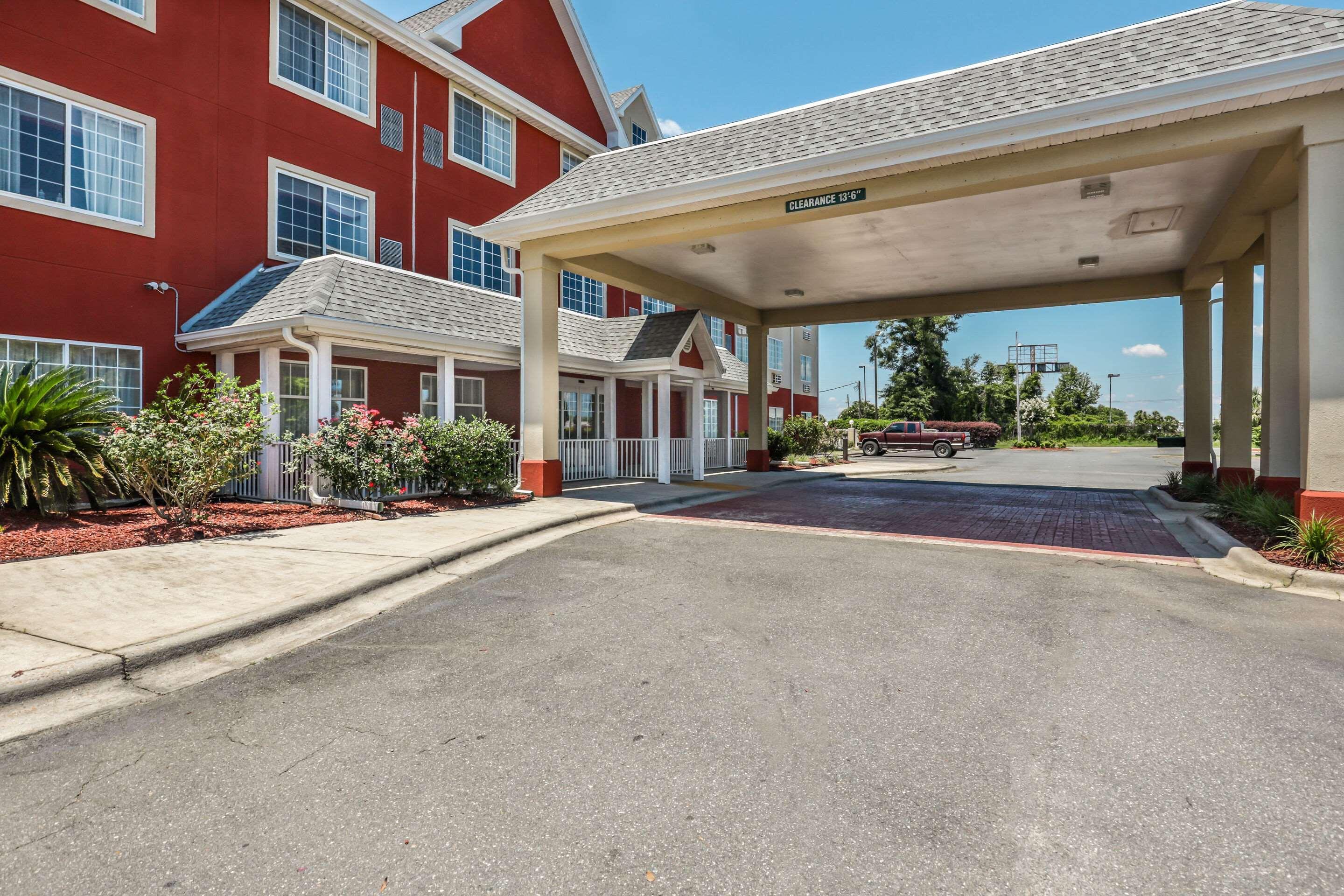 Econo Lodge Inn & Suites - Marianna Exterior photo